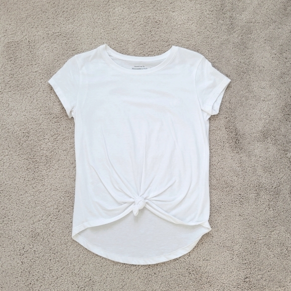 Abercrombie & Fitch Tops - Abercrombie and Fitch knot tee